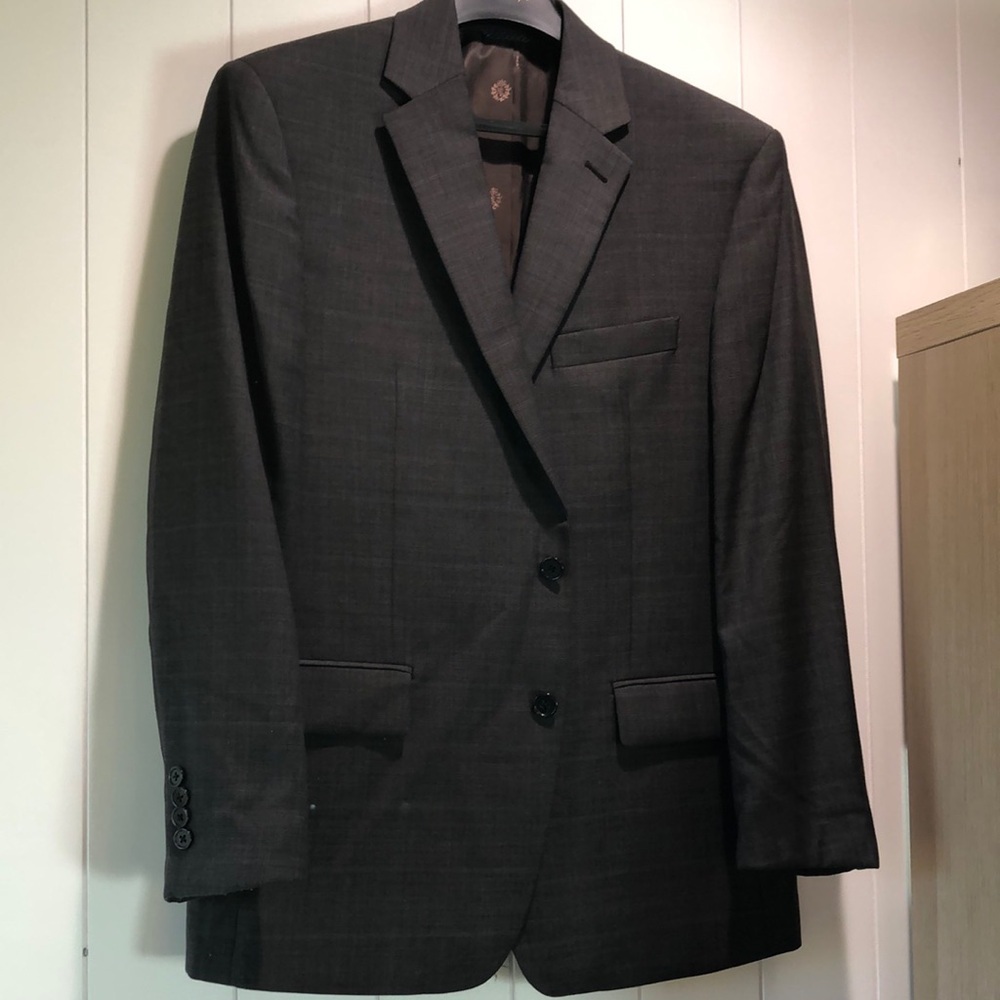 Like New Ralph Lauren men sport coat grey plaid tiny blue stripe wool blend 40R